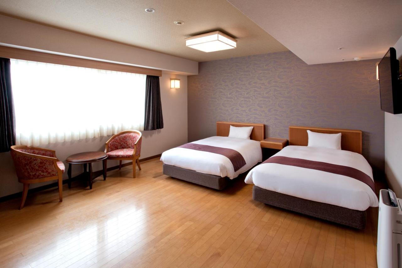 Natural Hot Spring Yaoji Hakata Hotel Фукуока Екстер'єр фото